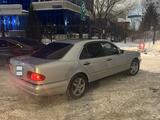 Mercedes-Benz E 320 1996 года за 2 300 000 тг. в Астана – фото 3