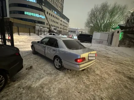Mercedes-Benz E 320 1996 года за 1 950 000 тг. в Астана – фото 7