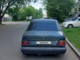 Mercedes-Benz E 300 1988 годаүшін700 000 тг. в Астана – фото 2