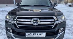 Toyota Land Cruiser 2018 годаүшін41 000 000 тг. в Караганда