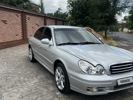 Hyundai Sonata 2003 года за 2 900 000 тг. в Шымкент – фото 3