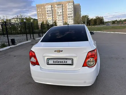 Chevrolet Aveo 2015 года за 3 200 000 тг. в Костанай – фото 2