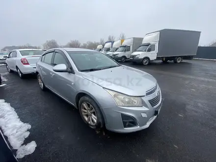 Chevrolet Cruze 2013 года за 1 993 600 тг. в Алматы – фото 3