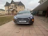 Hyundai Elantra 2018 года за 7 200 000 тг. в Шымкент – фото 2