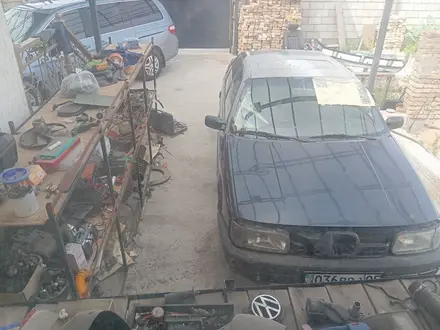 Volkswagen Passat 1993 года за 500 000 тг. в Алматы