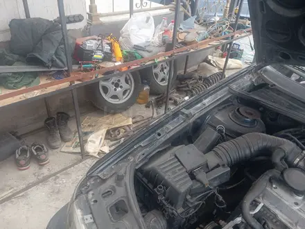 Volkswagen Passat 1993 года за 500 000 тг. в Алматы – фото 9