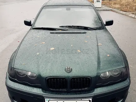 BMW 320 1998 года за 2 900 000 тг. в Караганда