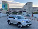 Toyota Highlander 2011 года за 8 800 000 тг. в Актобе