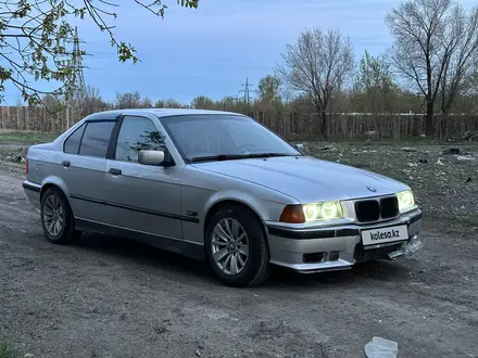 BMW 320 1995 года за 1 600 000 тг. в Караганда