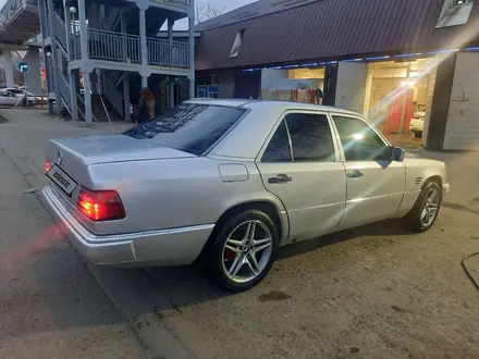 Mercedes-Benz E 280 1994 года за 2 700 000 тг. в Алматы – фото 5