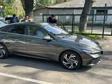 Hyundai Elantra 2023 года за 9 250 000 тг. в Усть-Каменогорск – фото 2