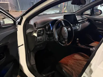 Toyota C-HR 2018 года за 9 200 000 тг. в Алматы – фото 10