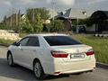 Toyota Camry 2015 годаfor11 200 000 тг. в Шымкент – фото 2