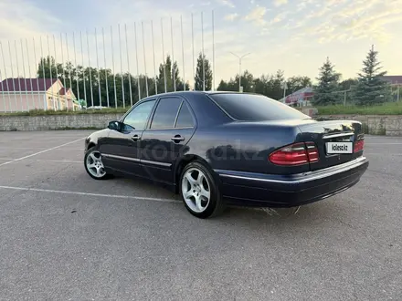 Mercedes-Benz E 280 1999 года за 4 000 000 тг. в Алматы – фото 9