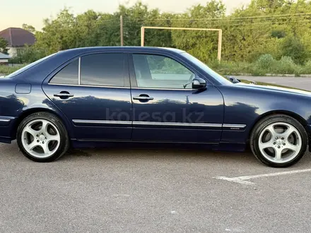 Mercedes-Benz E 280 1999 года за 4 000 000 тг. в Алматы – фото 18
