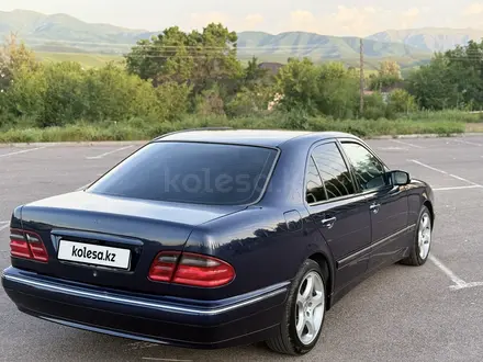 Mercedes-Benz E 280 1999 года за 4 000 000 тг. в Алматы – фото 24