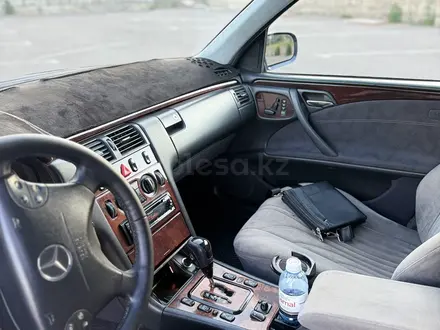 Mercedes-Benz E 280 1999 года за 4 000 000 тг. в Алматы – фото 25