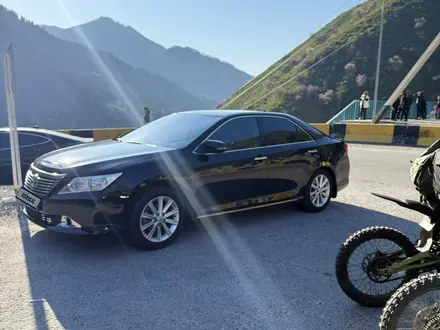 Toyota Camry 2014 года за 8 300 000 тг. в Алматы – фото 11