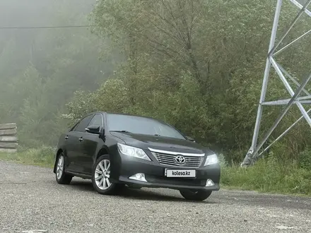 Toyota Camry 2014 года за 8 300 000 тг. в Алматы – фото 14