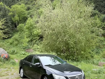 Toyota Camry 2014 года за 8 300 000 тг. в Алматы – фото 12