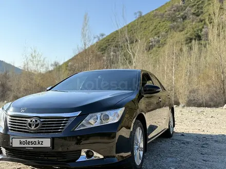 Toyota Camry 2014 года за 8 300 000 тг. в Алматы – фото 3