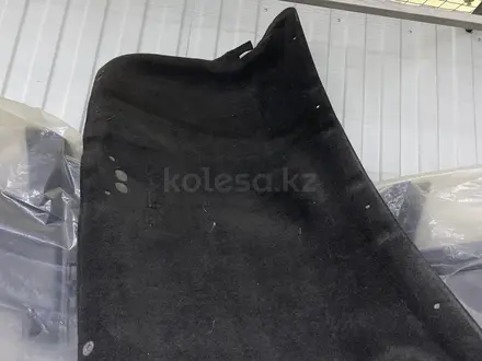 Обшивка крышки багажника Кобальт за 13 000 тг. в Алматы – фото 2