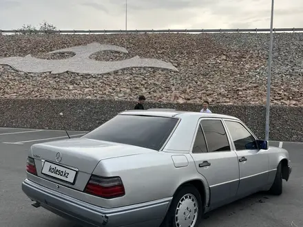 Mercedes-Benz E 220 1993 годаүшін1 800 000 тг. в Алматы – фото 2