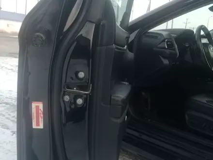 Toyota Camry 2021 года за 12 000 000 тг. в Атырау – фото 9