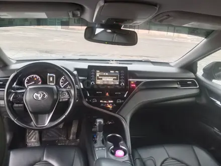 Toyota Camry 2021 года за 12 000 000 тг. в Атырау – фото 12