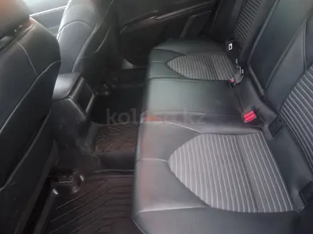 Toyota Camry 2021 года за 12 000 000 тг. в Атырау – фото 14