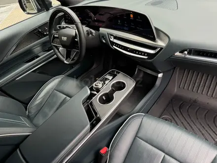 Cadillac Lyriq 2023 года за 23 800 000 тг. в Алматы – фото 13