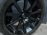 Комплект колес SRT Chrysler 300C за 800 000 тг. в Алматы – фото 3
