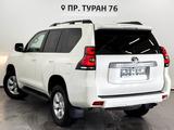 Toyota Land Cruiser Prado 2018 года за 20 490 000 тг. в Астана – фото 2