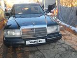 Mercedes-Benz E 200 1992 годаfor1 300 000 тг. в Туркестан