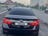 Toyota Camry 2013 годаfor9 700 000 тг. в Алматы – фото 3
