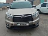 Toyota Highlander 2015 года за 14 350 000 тг. в Сатпаев