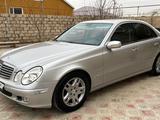 Mercedes-Benz E 320 2002 годаүшін5 200 000 тг. в Актау – фото 3