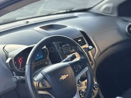 Chevrolet Aveo 2015 года за 3 600 000 тг. в Астана – фото 5