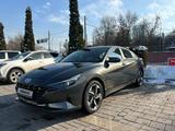 Hyundai Elantra 2023 годаfor12 990 000 тг. в Алматы – фото 3