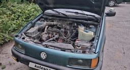 Volkswagen Passat 1991 годаүшін1 500 000 тг. в Алматы – фото 4