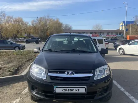 ВАЗ (Lada) Granta 2190 2013 года за 1 900 000 тг. в Костанай – фото 2