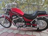 Suzuki  Suzuki Boulevard 800GLP 2006 годаfor2 500 000 тг. в Алматы