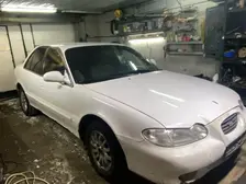 Hyundai Sonata, 1998