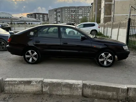 Toyota Carina E 1996 года за 2 300 000 тг. в Караганда