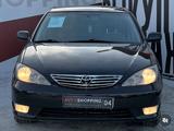 Toyota Camry 2005 года за 5 500 000 тг. в Актобе
