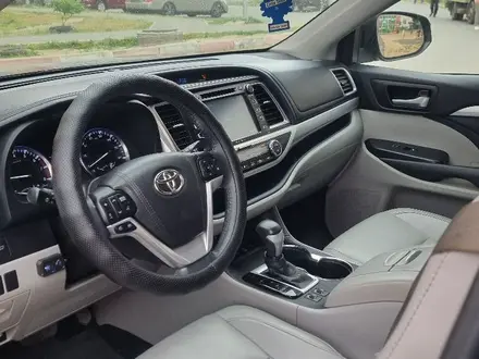 Toyota Highlander 2016 года за 10 800 000 тг. в Уральск – фото 5