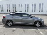 Hyundai Elantra 2018 годаүшін7 900 000 тг. в Алматы
