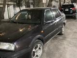 Volkswagen Vento 1993 года за 825 000 тг. в Алматы – фото 5