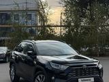 Toyota RAV4 2020 года за 17 900 000 тг. в Алматы