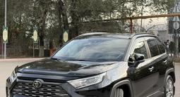 Toyota RAV4 2020 года за 17 900 000 тг. в Алматы – фото 2